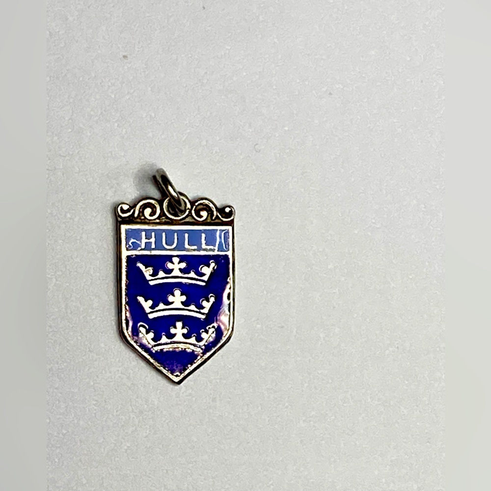 Vtg Sterling Silver & Blue Enamel Hull Sheild Souvenir Charm | .8” L